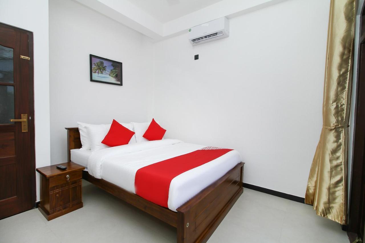 Royal Rich Villa Ambalangoda  Buitenkant foto