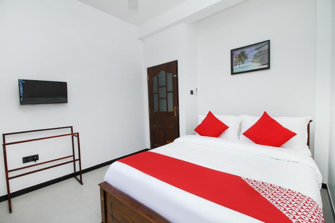 Royal Rich Villa Ambalangoda  Buitenkant foto